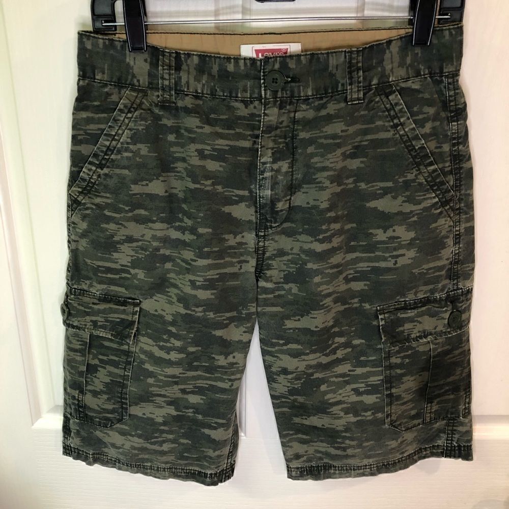 Levi’s shorts  